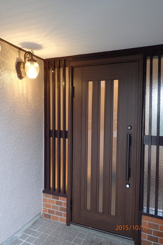 自然素材にこだわった中古のデザインリノベーション