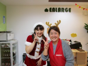 メリークリスマス！　Cafeエンラージです。
