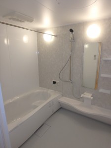 アクアマーブル人工大理石浴槽のユニットバス