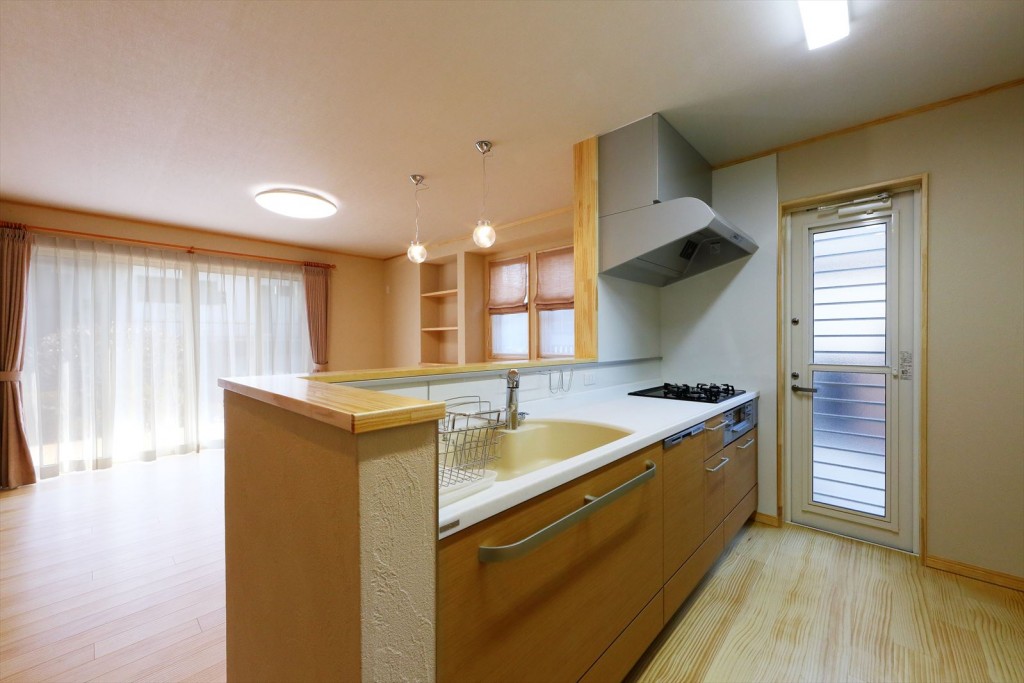 ENLARGE オリジナル!中古の注文住宅 “新、古築。”第一弾、堂々完成!