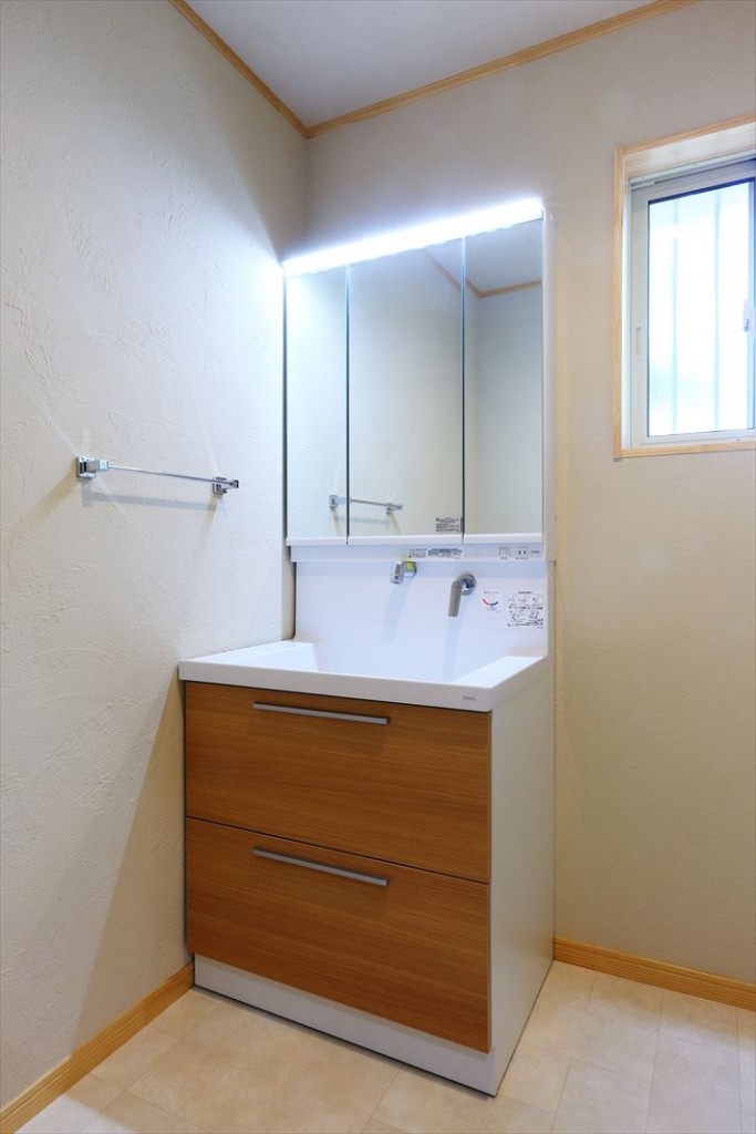 ENLARGE オリジナル!中古の注文住宅 “新、古築。”第一弾、堂々完成!