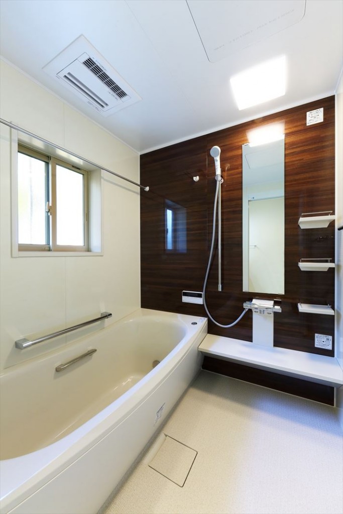 ENLARGE オリジナル!中古の注文住宅 “新、古築。”第一弾、堂々完成!