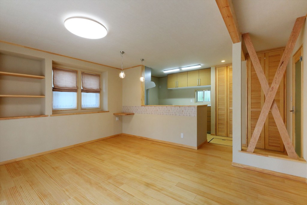 ENLARGE オリジナル!中古の注文住宅 “新、古築。”第一弾、堂々完成!