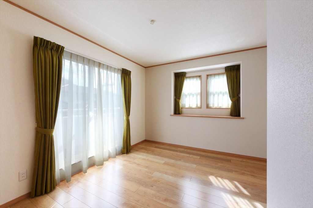 ENLARGE オリジナル!中古の注文住宅 “新、古築。”第一弾、堂々完成!