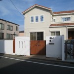 スイス漆喰を使用したおしゃれな新築外構