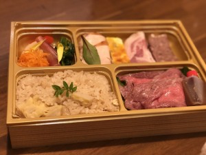 スペシャルなお弁当始めました♪
