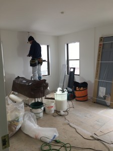 山下さん器具付け中