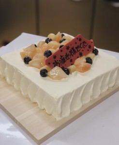 カフェ💛エンラージ＊パティシエ特製！サプライズケーキ！