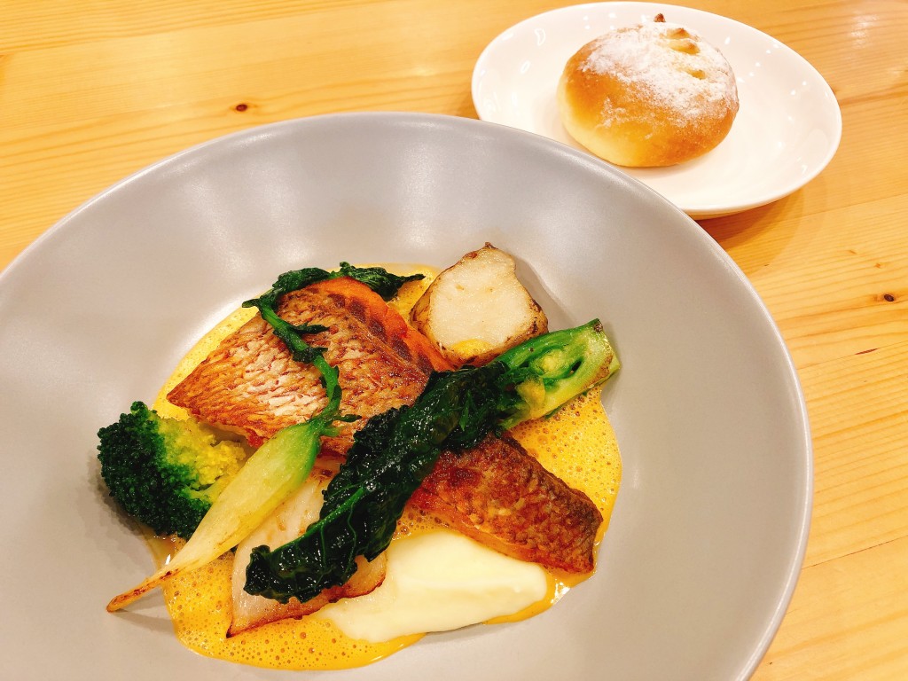 選べるランチ：白身魚のポワレ～アメリケーヌソース～