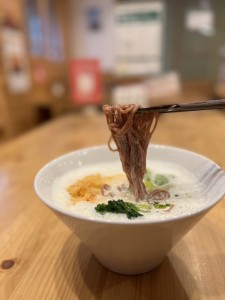 カフェ💛エンラージ＊本日3/17(木)はフレンチラーメンの日です♪