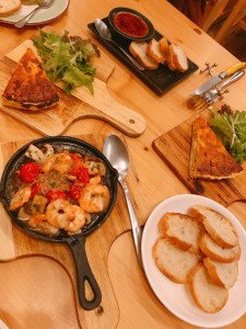 カフェ💛エンラージ＊シェアして楽しい♪アラカルトメニュー！