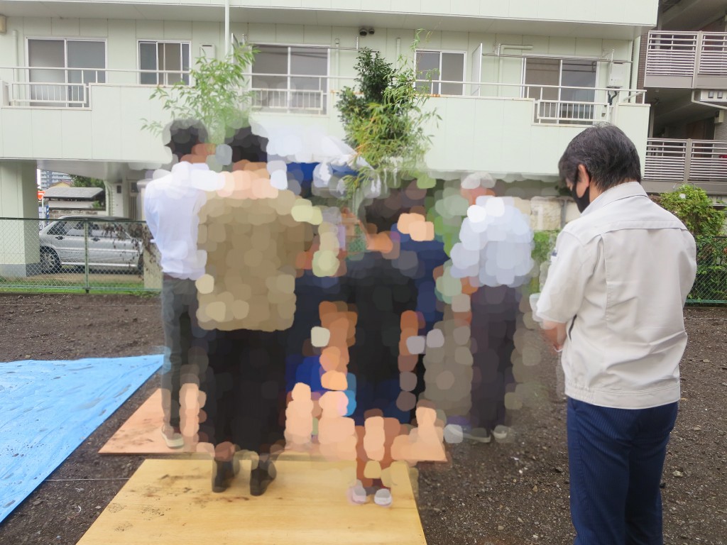 C6C57199-1184-4604-A73D-3ED7F7F1EF85