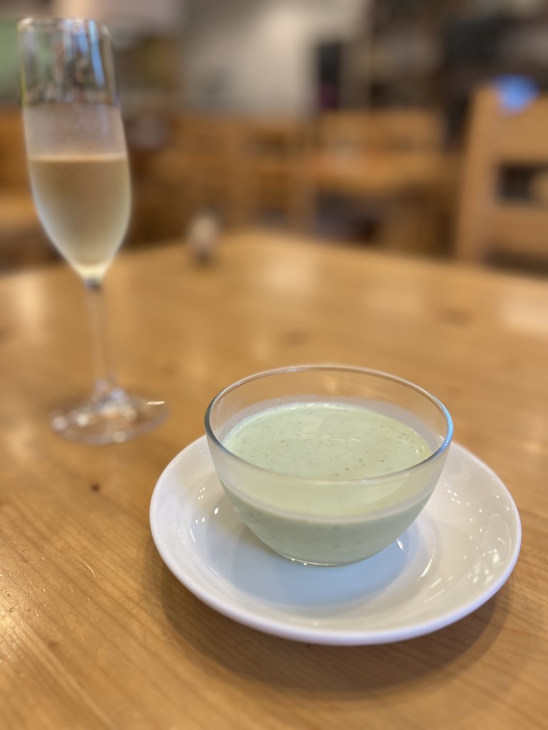 八王子産フェンネルの冷製スープ