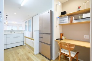 キッチン横ワークスペース