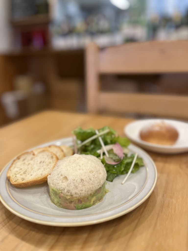 Bコースランチ　マグロとアボガドのタルタル