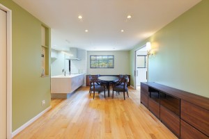 工場から住居に生まれ変わった二世帯住宅