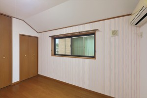 洋室ストライプ