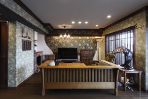 アンティークが映える高級仕様のマンションリフォーム