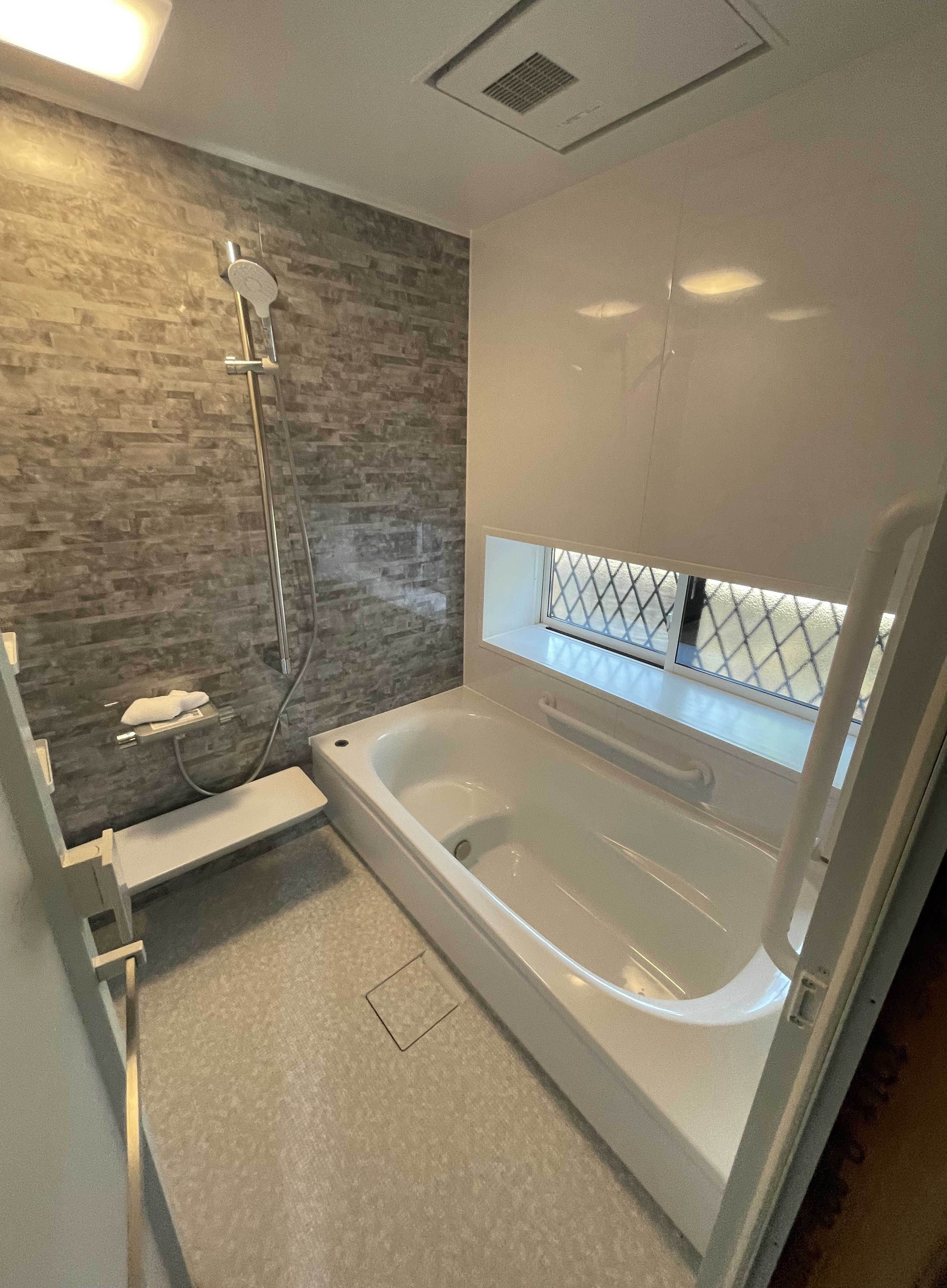 こちらの希望を聞いてもらい、納得の出来上がりになりました。