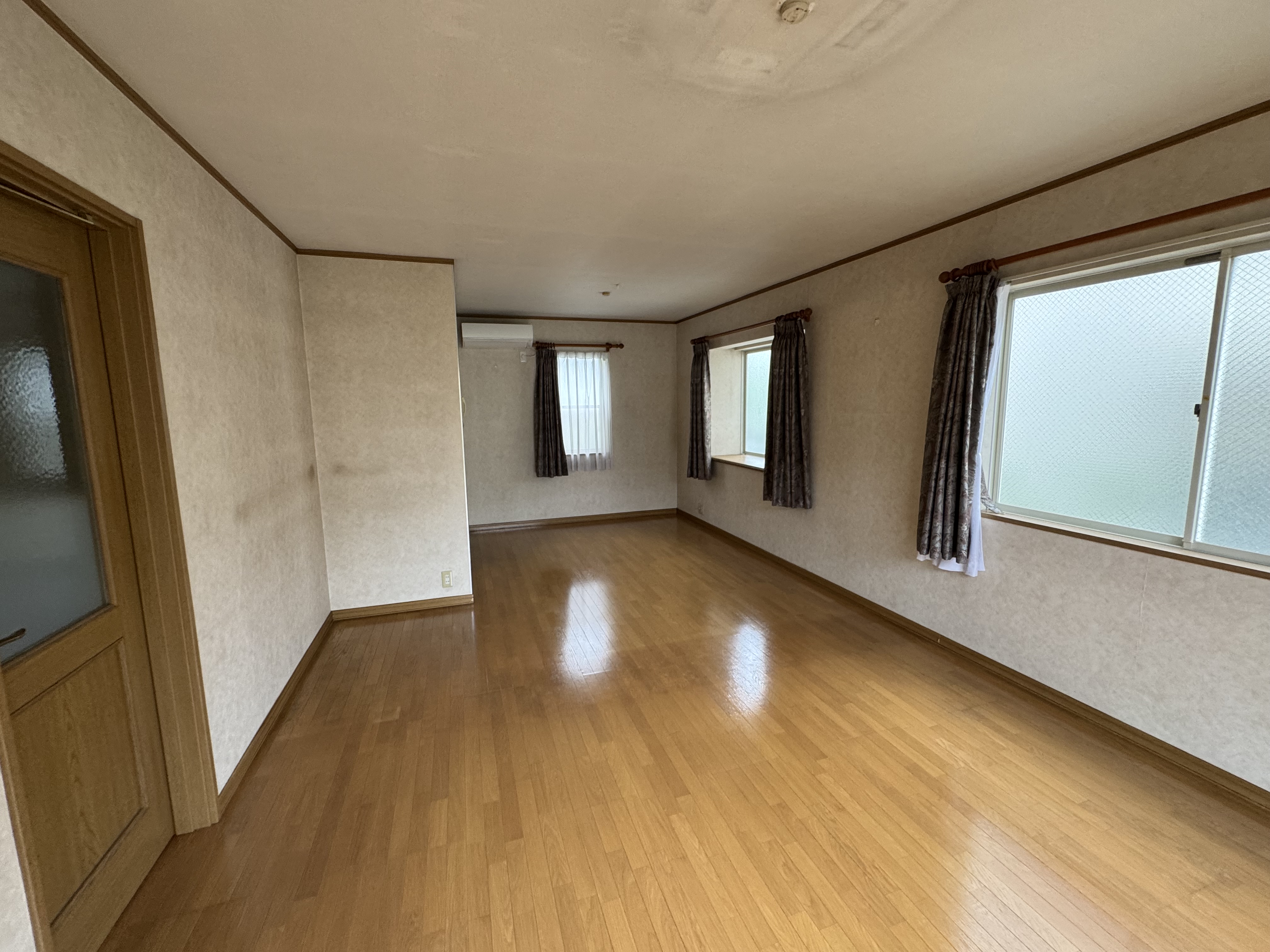 写真 2025-05-22 9 48 32