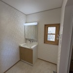 自然光を採りこんだ明るい住まいへとフルリノベーション