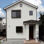 自然素材の温かみを生かした店舗兼用住宅