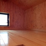 自然素材の温かみを生かした店舗兼用住宅