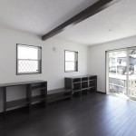 白×黒　上質でスタイリッシュな自然素材の家