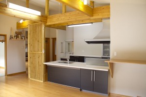 全面バリアフリーの自然素材住宅