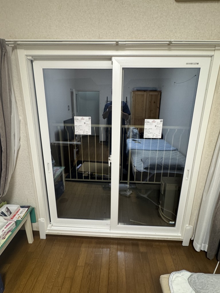 2階洋室北面テラス窓　後