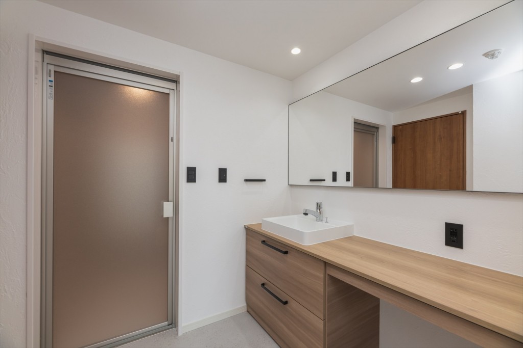 マンション全面・時代に流されない上質な自然素材リノベーション