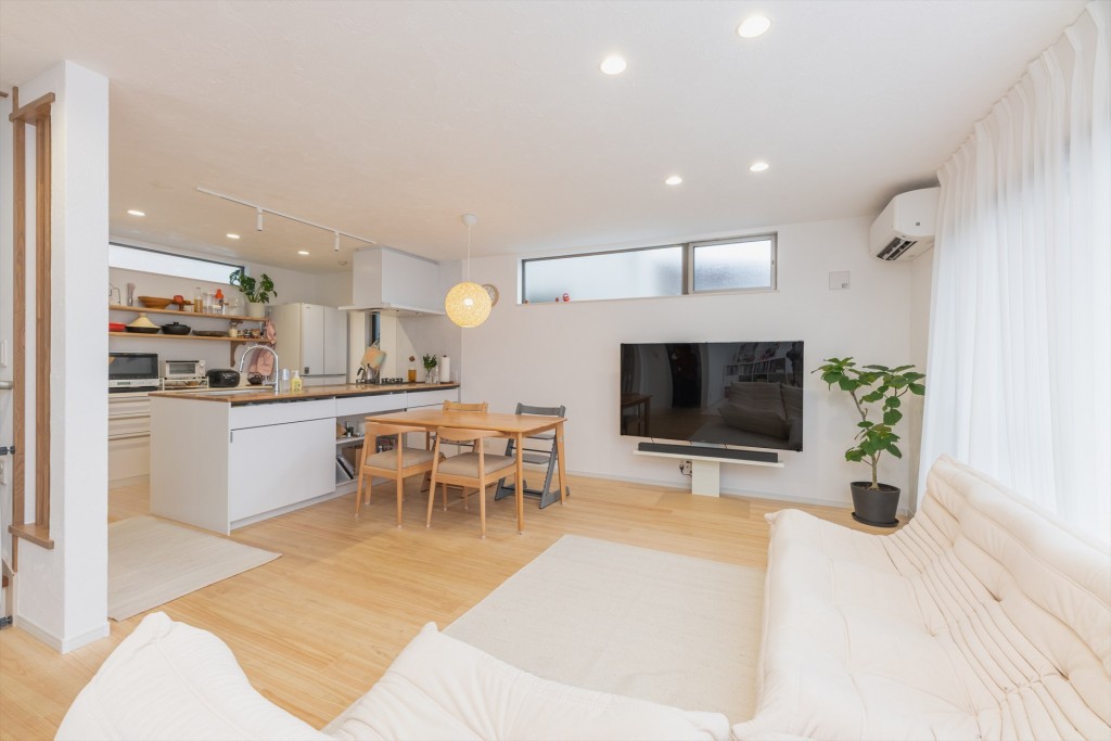 中古戸建てを自然素材を使用し、イメージ以上の素敵な住まいへリノベーション