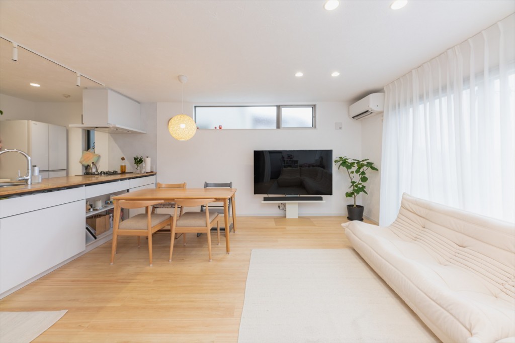 中古戸建てを自然素材を使用し、イメージ以上の素敵な住まいへリノベーション