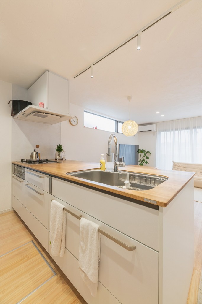 中古戸建てを自然素材を使用し、イメージ以上の素敵な住まいへリノベーション