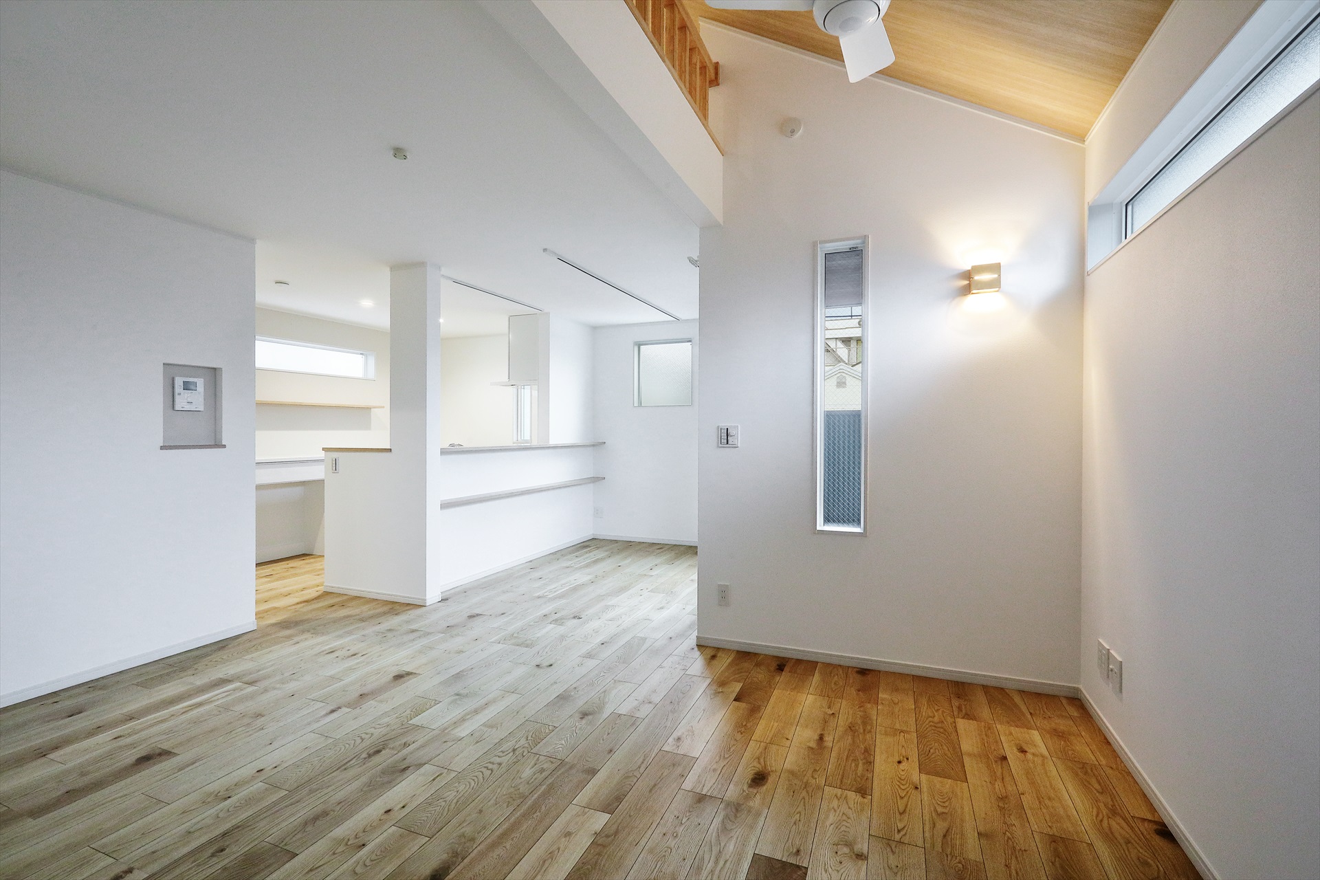 住んでみて初めて分かる部分も多く、改めてその完成度の高さに感謝しております。